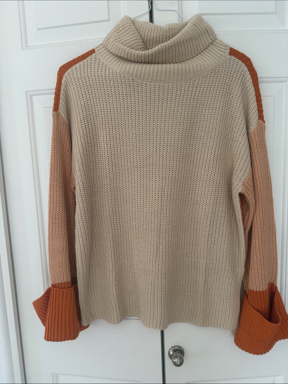 NWT Neutral Colorblock Turtleneck Cableknit Sweater - Beige with Rust Accent